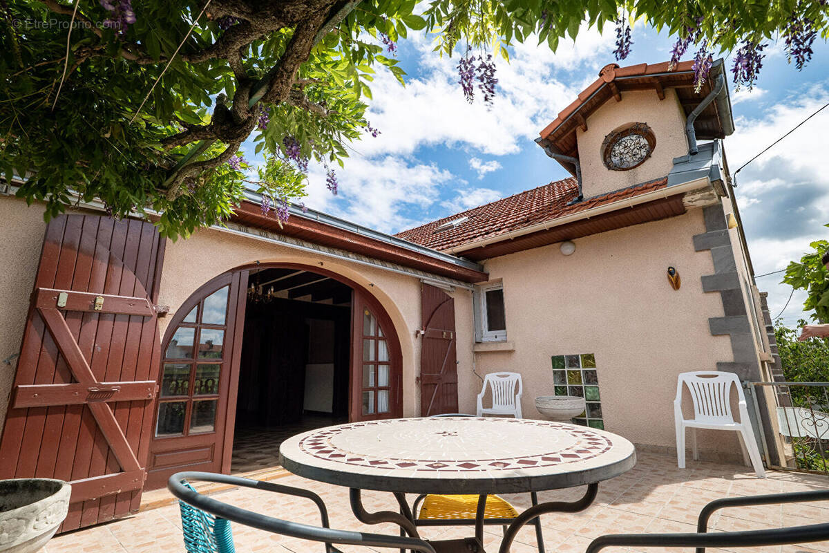 Maison à CHATEAUGAY