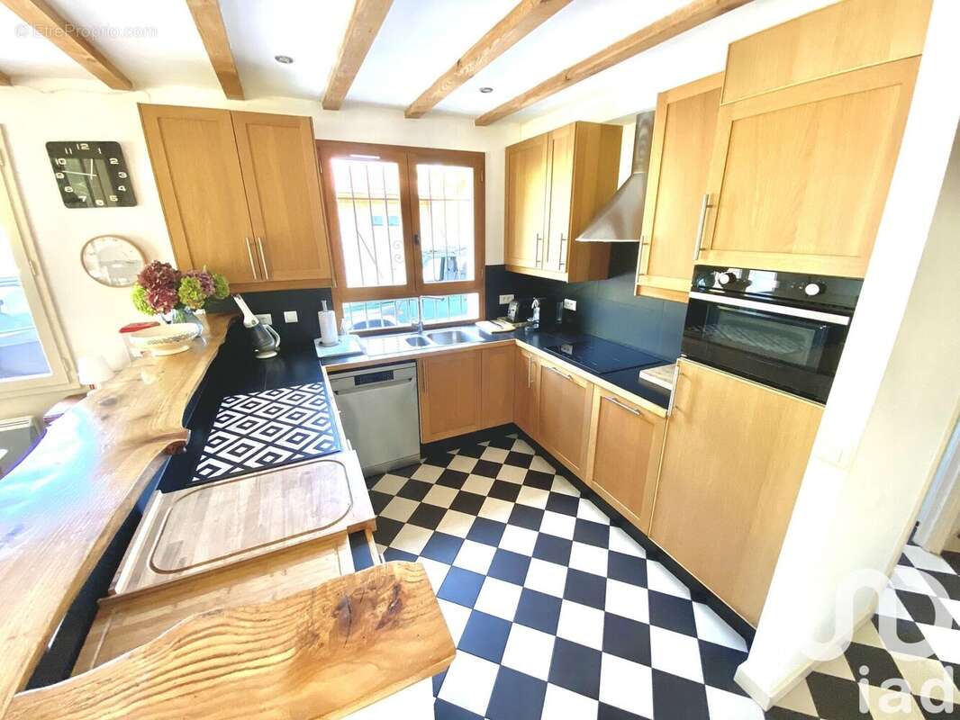 Photo 7 - Maison à SAINT-JULIEN-EN-BORN