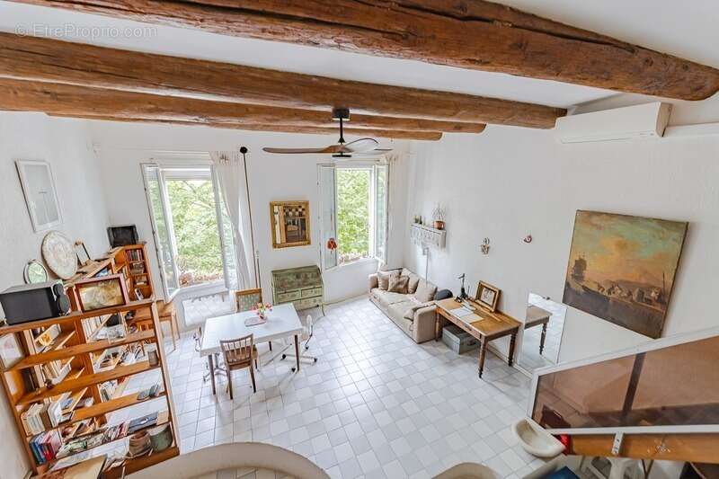 Marseille 1er – Place aux Huiles- Appartement de caractère de 111 m² au cœur du Vieux-Port - photo 3