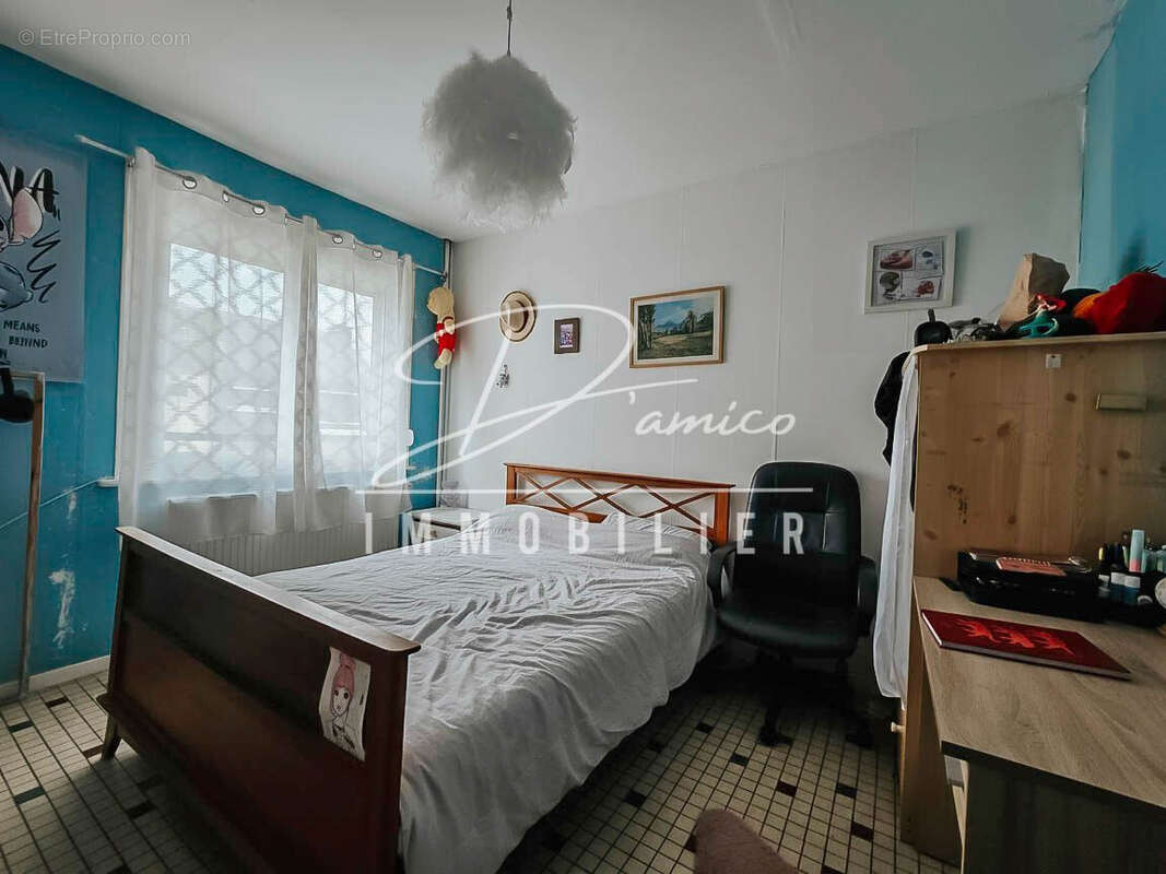 Maison à LOURCHES