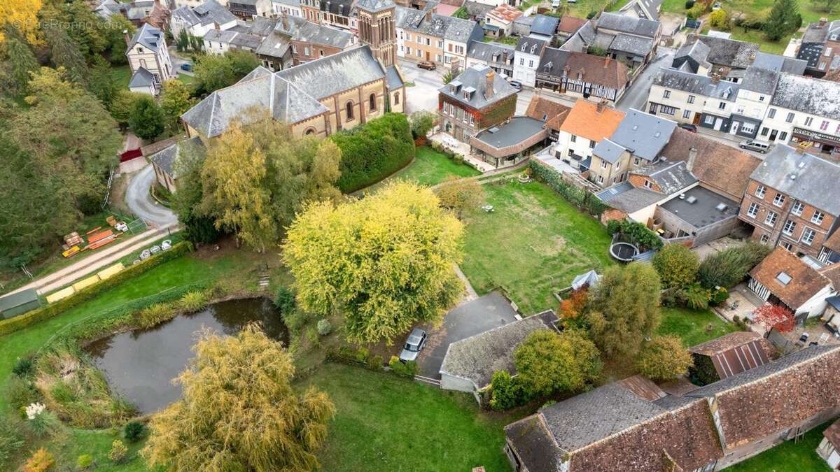Maison à MEZIDON-CANON