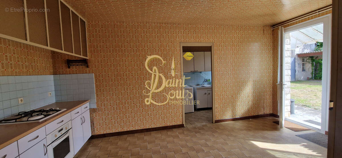 Maison à CHAMPIGNY-SUR-VEUDE