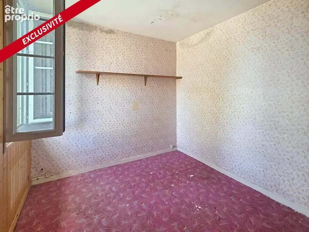 Saint-Jean-d’Angély – Maison à rénover 73 m², garage et terrain - photo 5