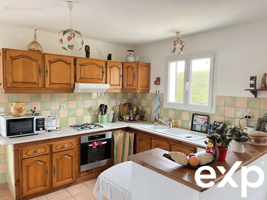 Maison à CASTELNAU-VALENCE