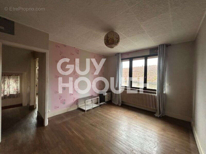 Maison à BROUSSY-LE-GRAND