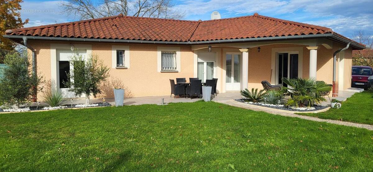 Photo 1 - Maison à REPLONGES