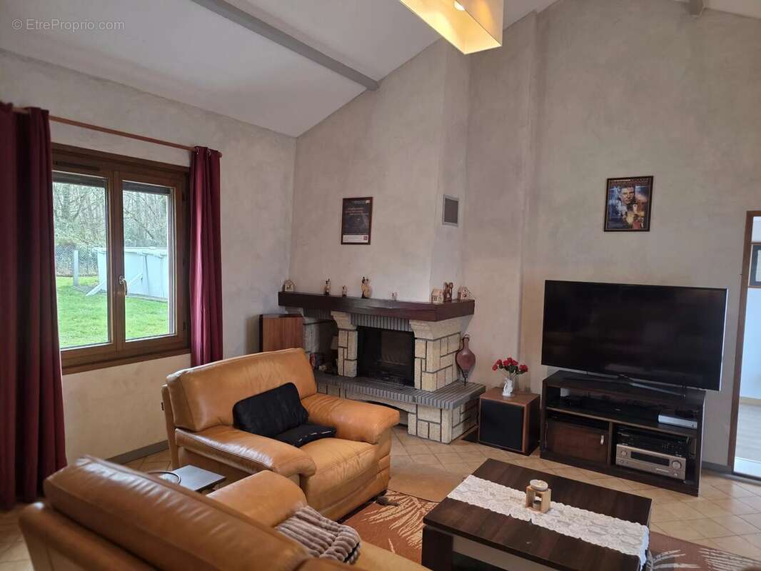 Maison à FAVEROLLES