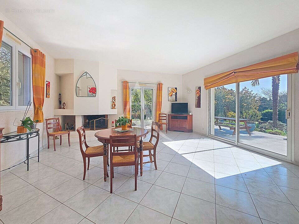 Maison à BOUCHEMAINE