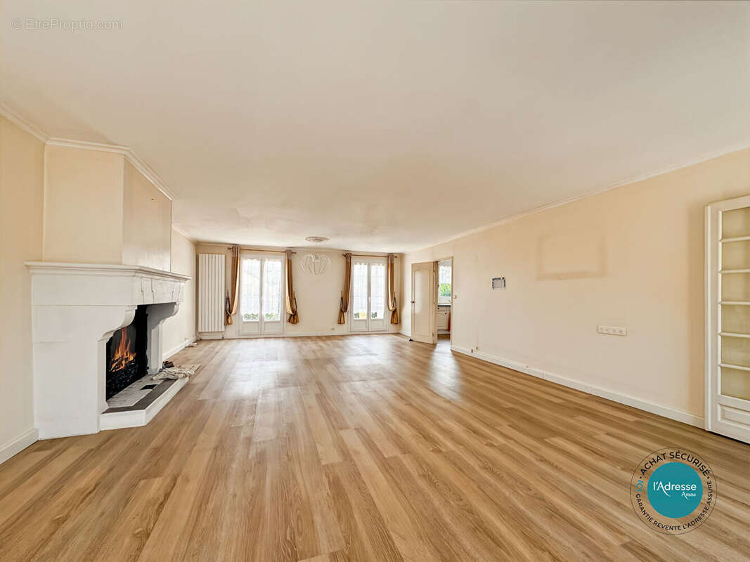 Maison LEVITT modèle BARBIZON sous-sol total à Mennecy - photo 4