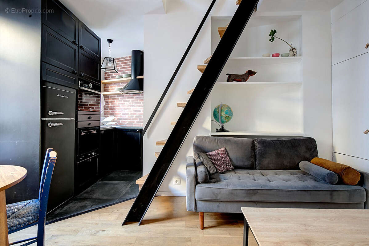 Appartement à PARIS-18E