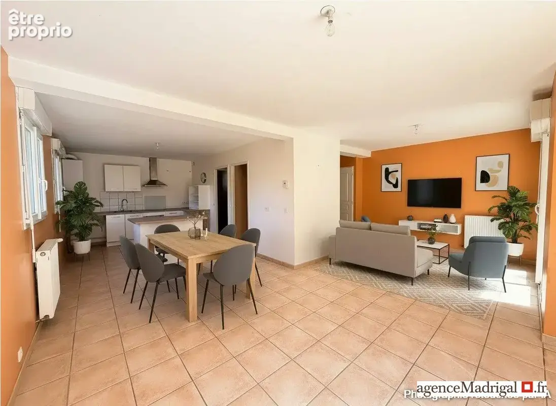 Appartement 4 pièces 98 m² à vendre à Voiron (38500) - photo 9