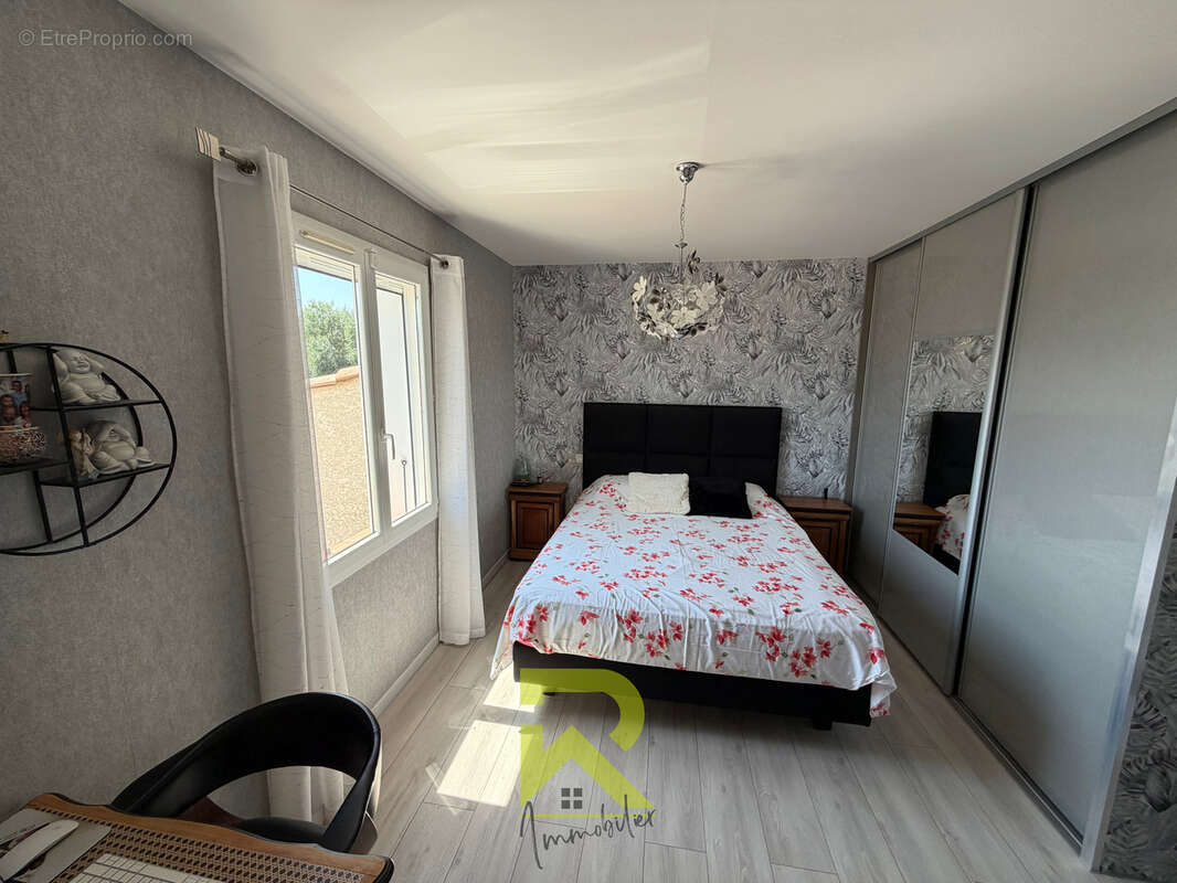 Maison à LEZIGNAN-CORBIERES