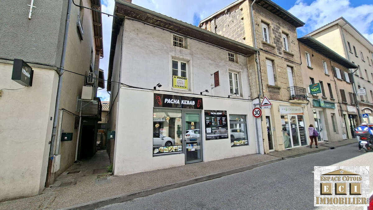 Appartement 38 m² à La Cote-Saint-Andre  - photo 5