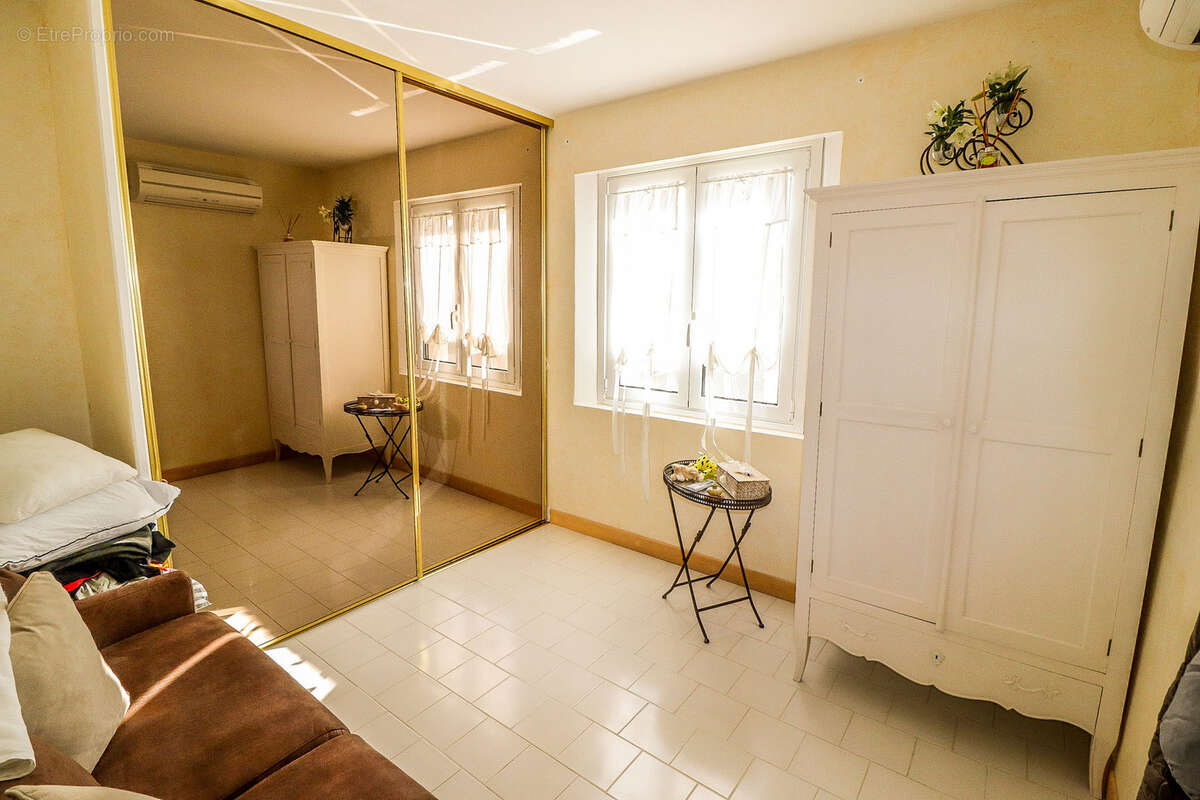 Flayosc exclusivite villa 136m2 3 chambres sur terrain 900m2 avec piscine - photo 30