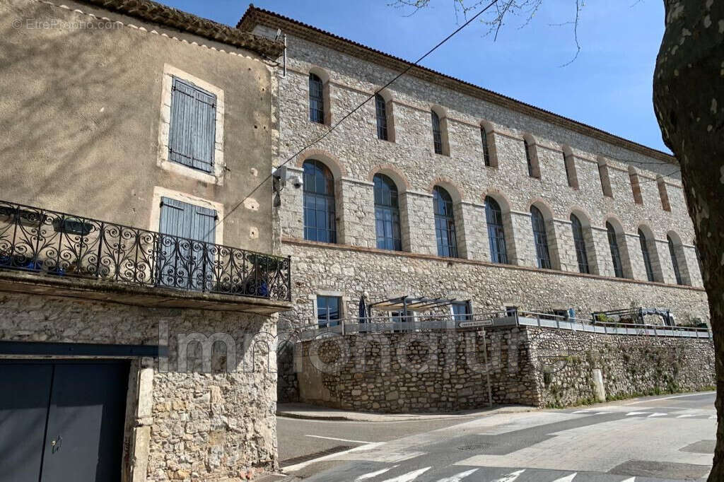 Appartement à LAROQUE