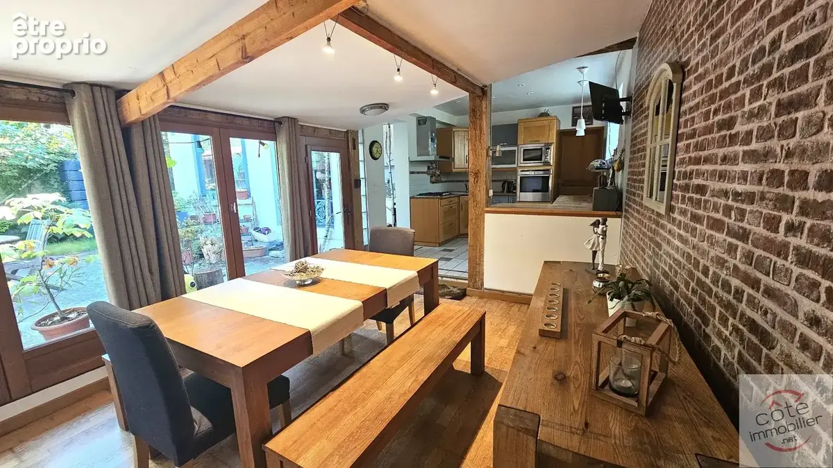 COUP DE COEUR pour cette maison de 131m² sur 2 niveaux, élevée sur un ilot de verdure de 300m² - photo 7