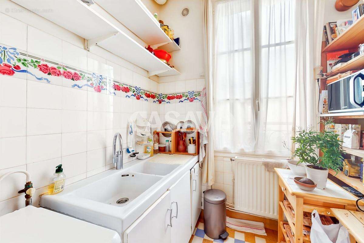 Appartement à PARIS-14E