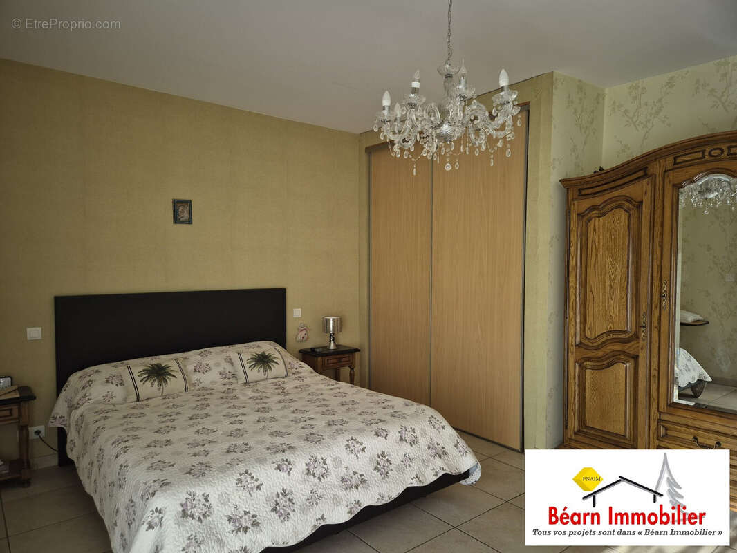 Maison à SAUVETERRE-DE-BEARN