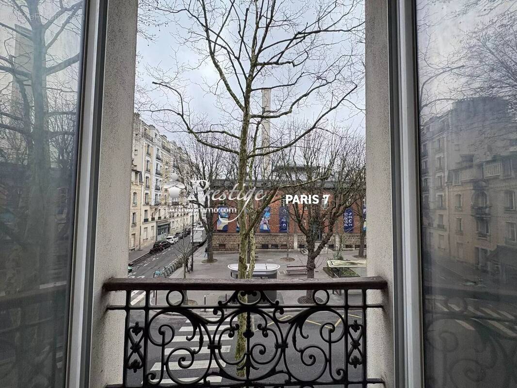 Appartement à PARIS-20E