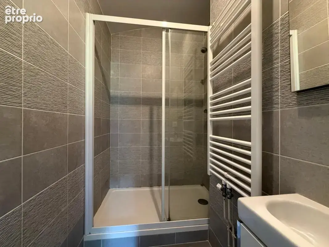Nogent-sur-Marne – 5 pièces familial de 104 m², dernier étage, terrasse de 20 m² et 2 parkings - photo 10