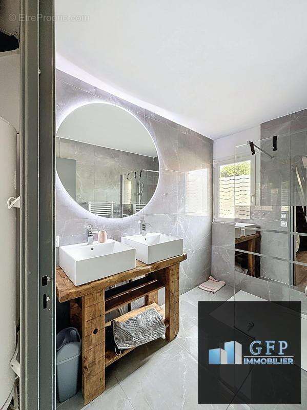 Appartement à LE LAVANDOU