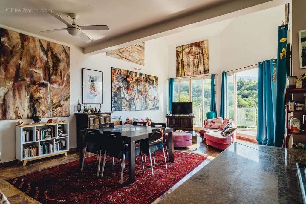 Maison à L&#039;ETANG-SALE