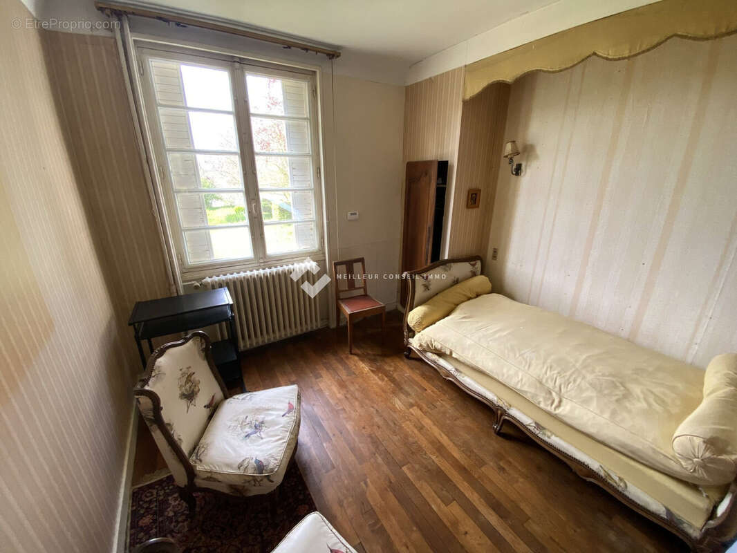 Maison 144 m² à Mirebeau  - photo 6