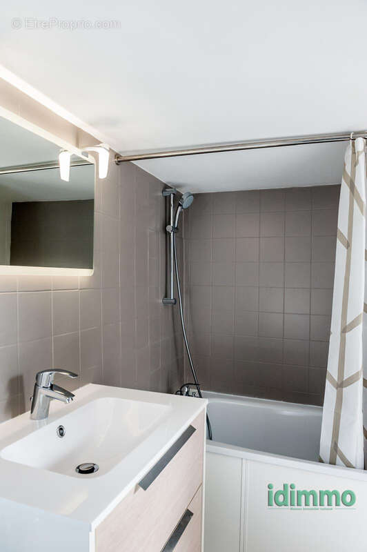 Appartement à LYON-1E