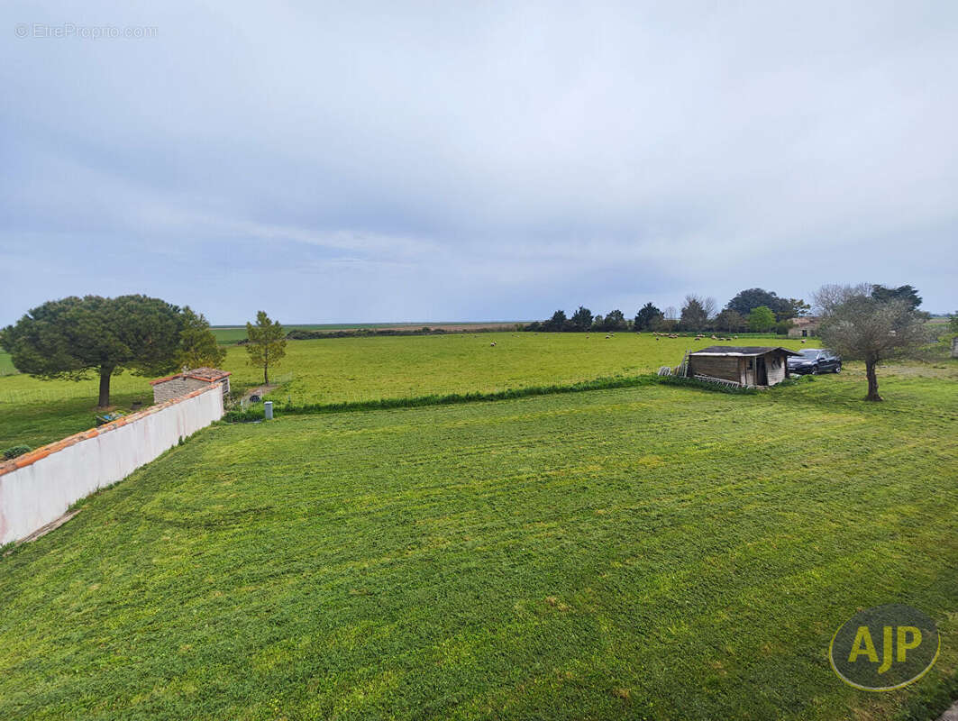 Maison à SAINT-MICHEL-EN-L&#039;HERM