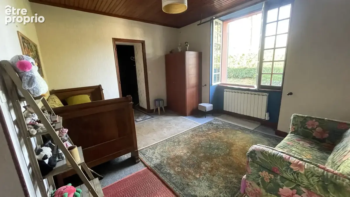 Un trésor de maison de 217 m2 de plain pied, annexes et terrain arboré de 1.8 hectares, Noaillac 33190 - photo 14