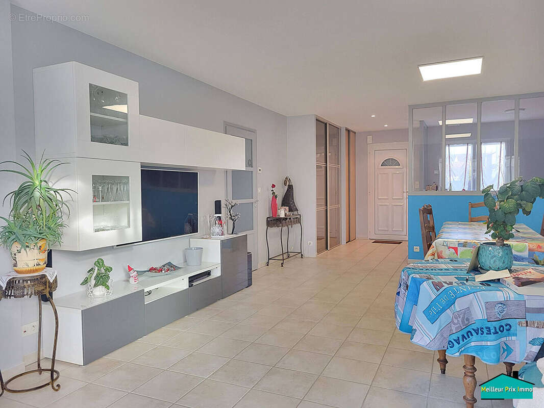 MACHECOUL SAINT MEME Maison plain-pied 2 chambres - photo 3