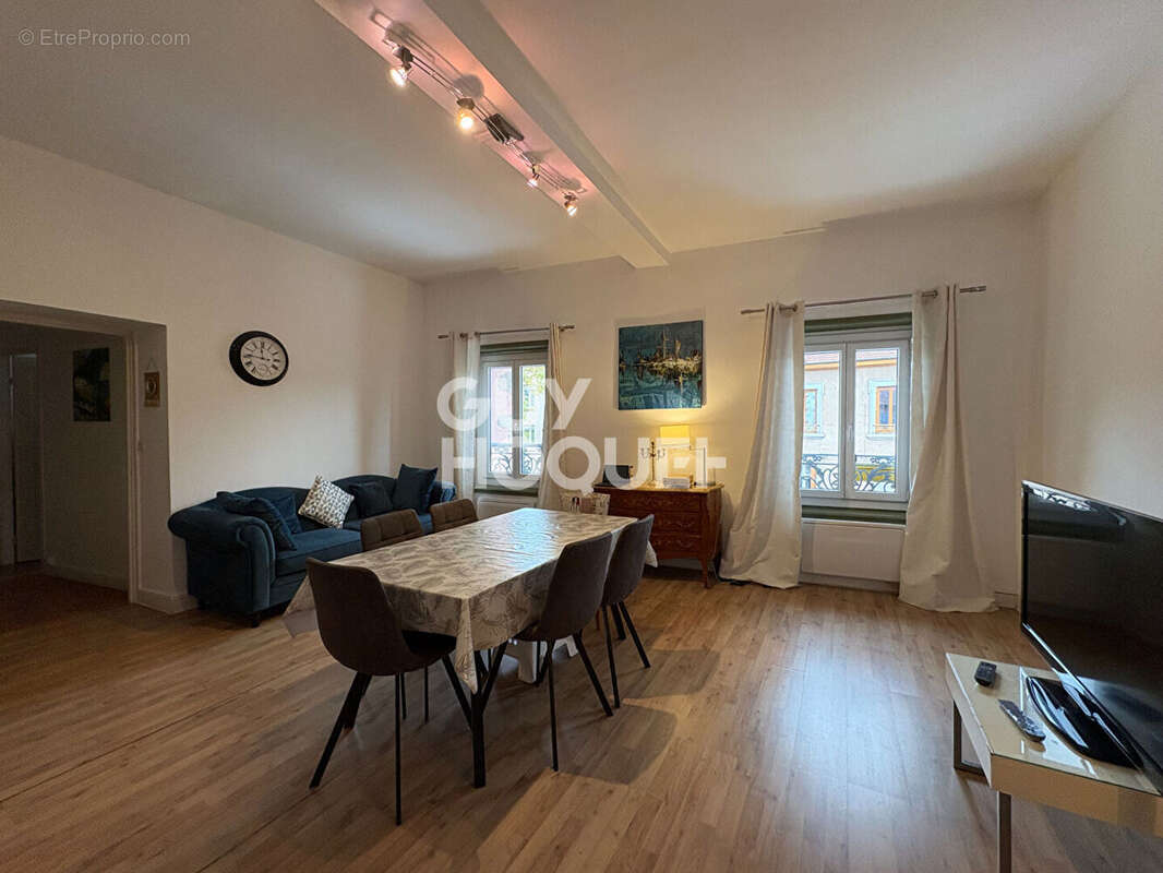 Appartement à GIVORS