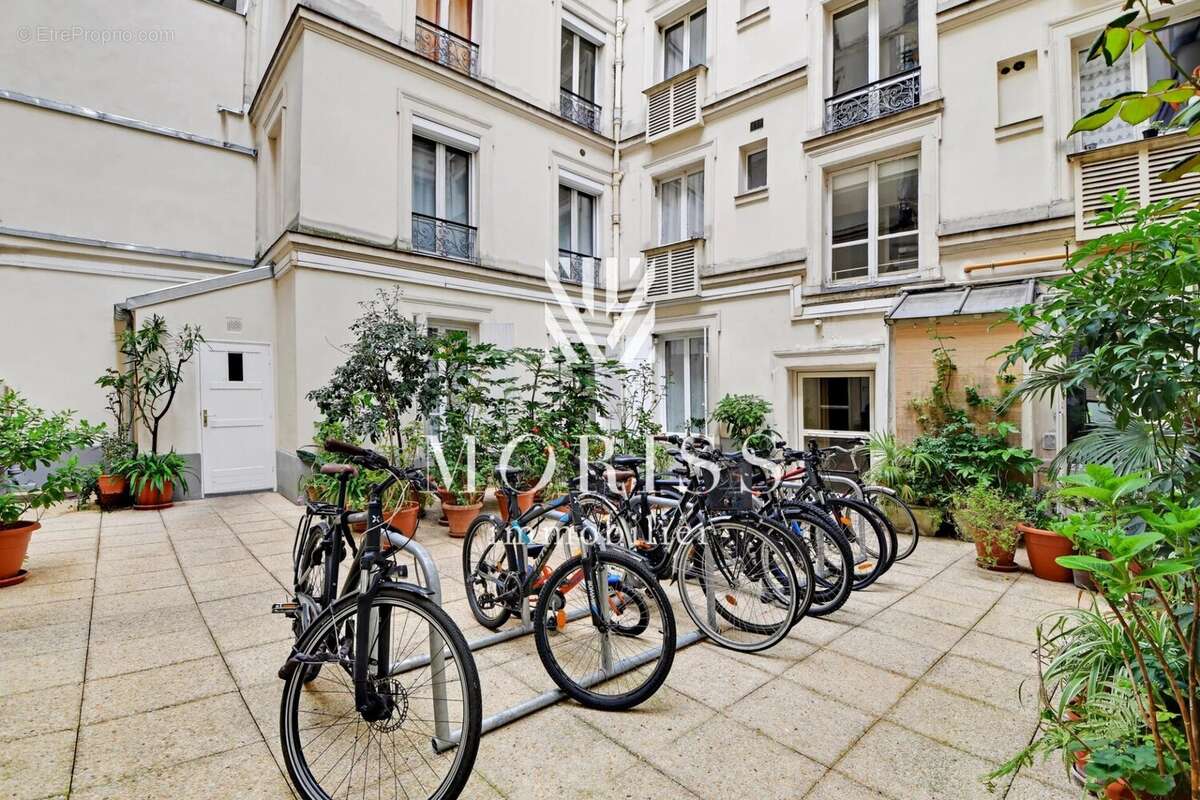 Appartement à PARIS-10E
