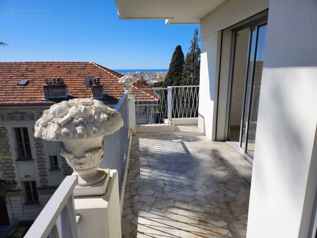 Appartement à NICE