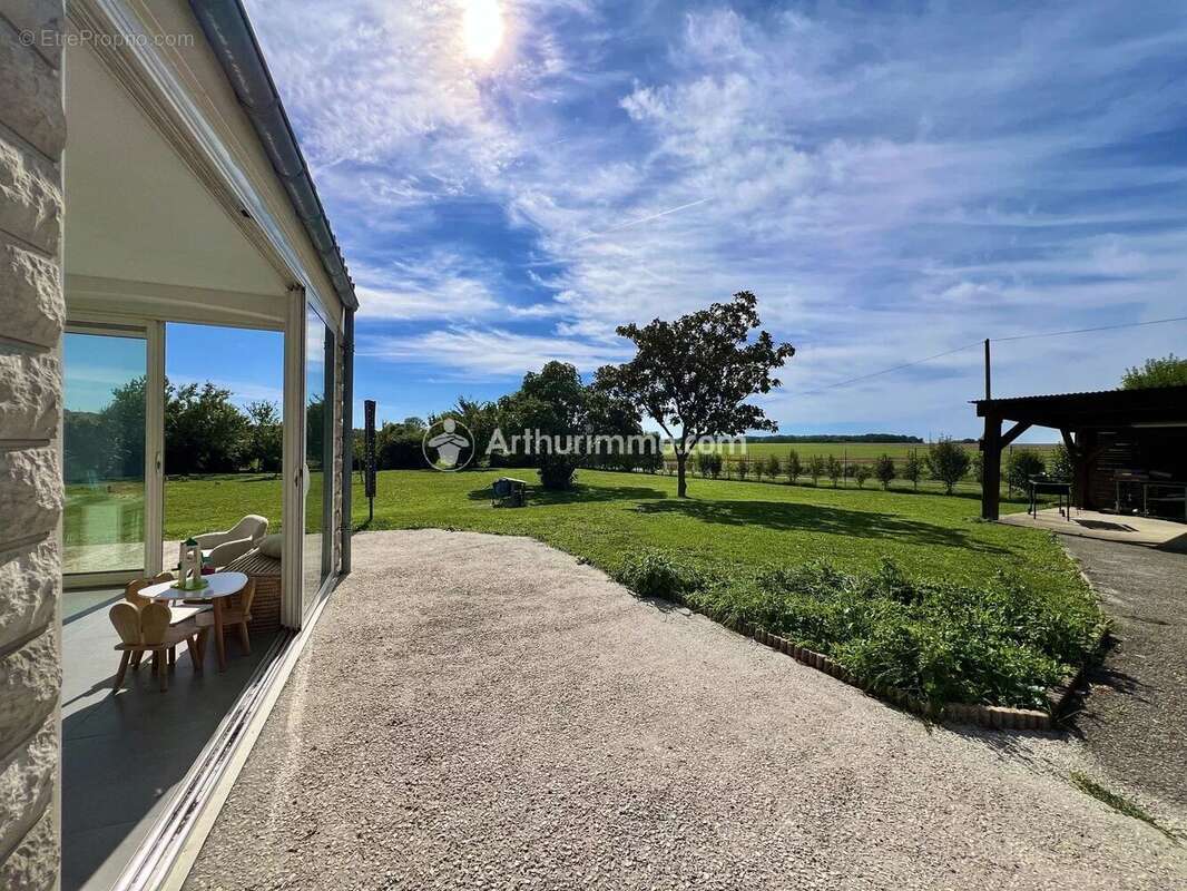 Maison à ANTEZANT-LA-CHAPELLE