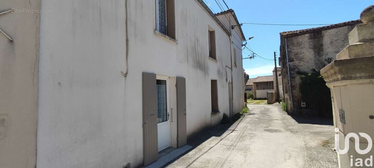 Photo 3 - Maison à SAINT-HILAIRE-LA-PALUD