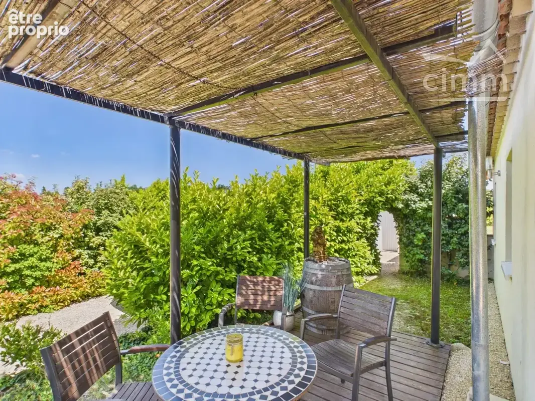 Sud Ardèche: double villa de standing avec garage sur terrain plat - photo 2