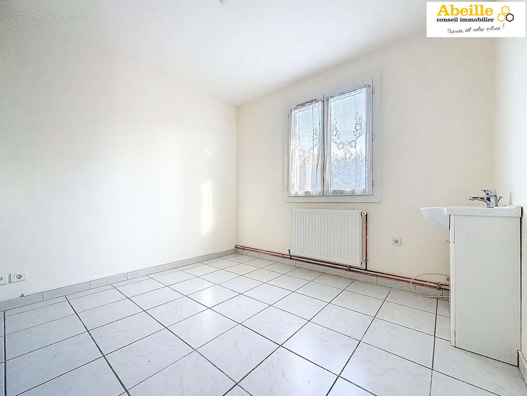 Maison à SAINT-CHERON