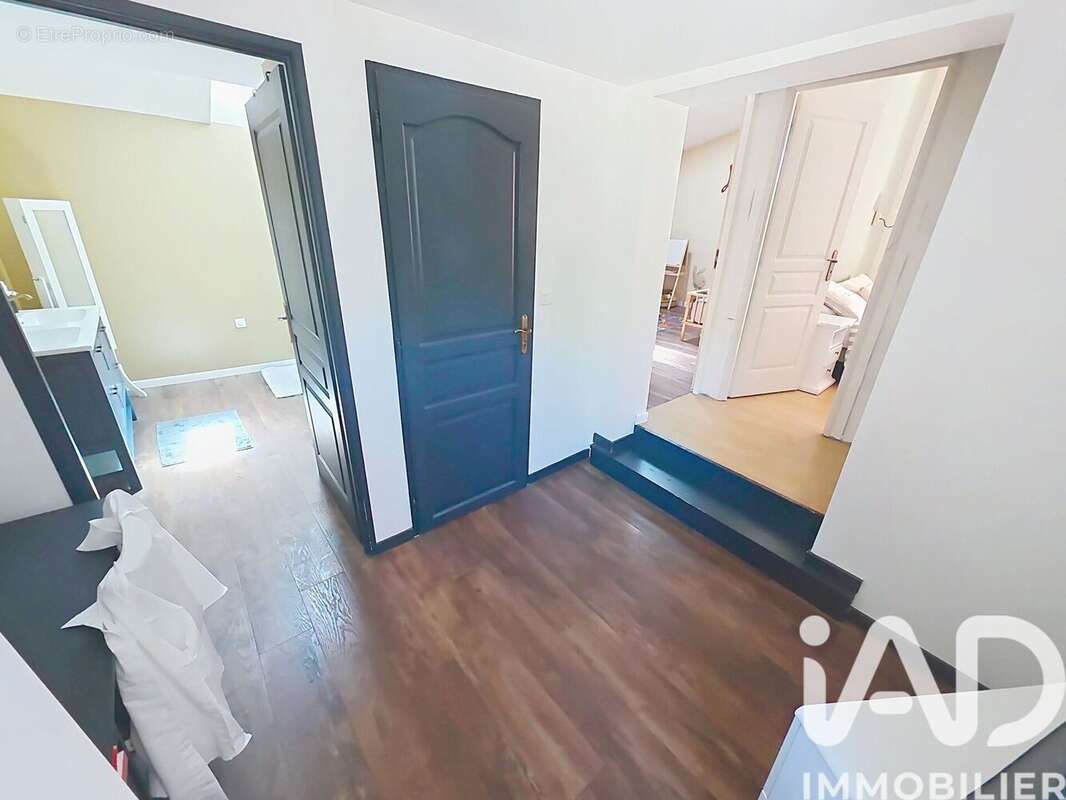 Maison 92 m² à Bouex  - photo 8