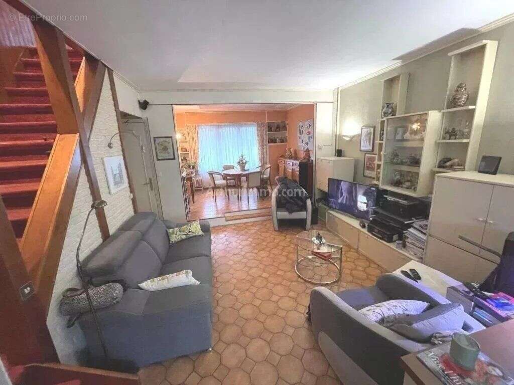 Maison à CROIX
