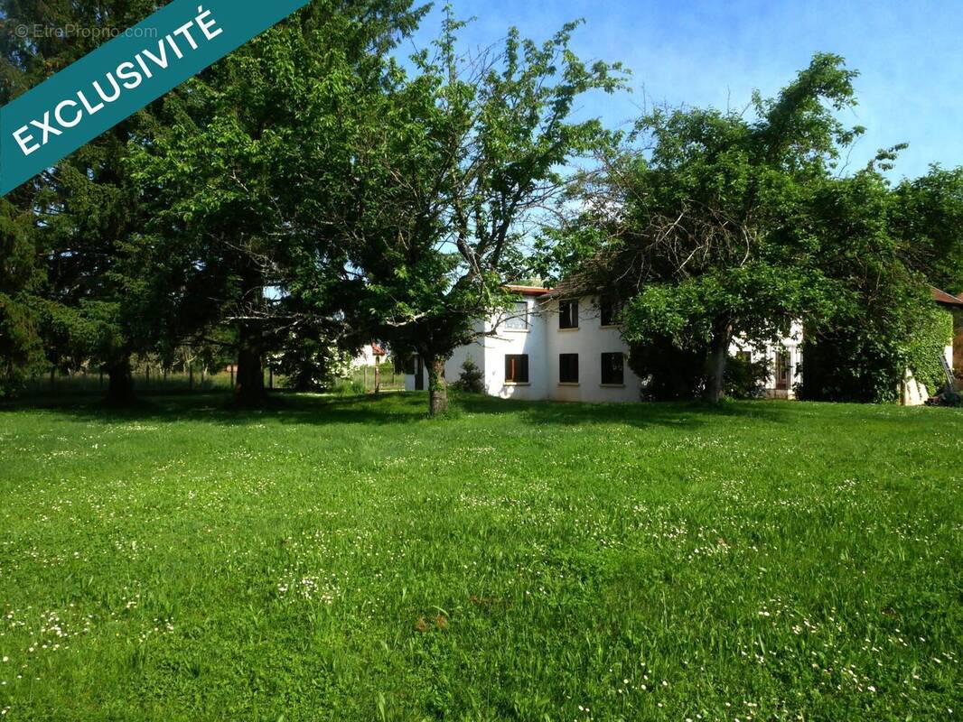 Photo 1 - Maison à VEZERONCE-CURTIN