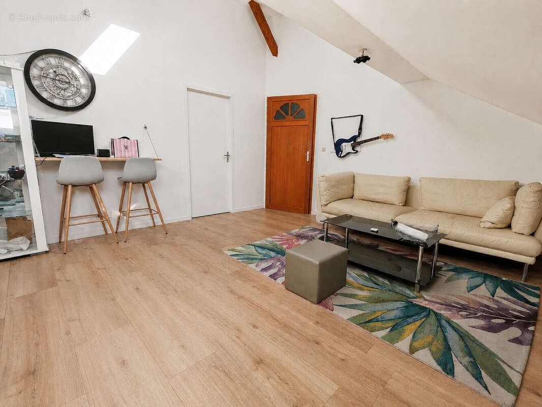 Appartement 37 m² à Vougy  - photo 2