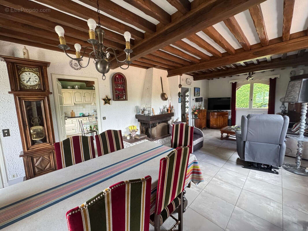 Photo 8 - Maison à AMPLEPUIS