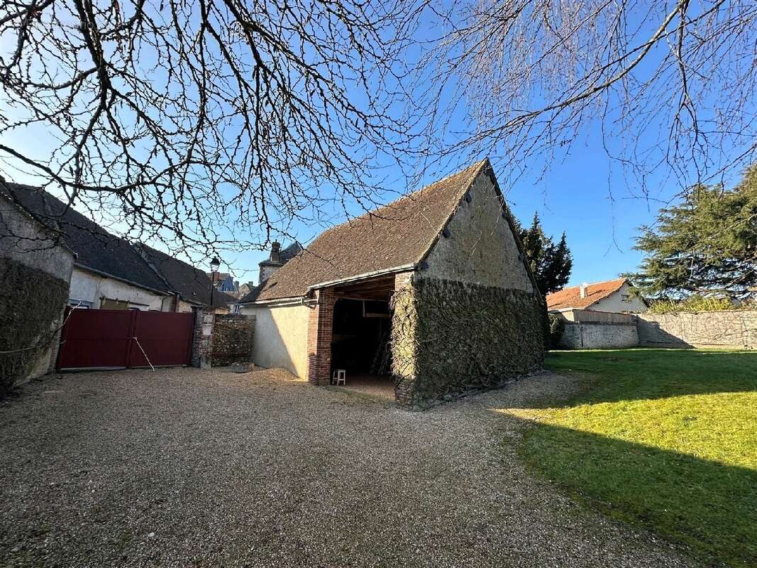 Maison à CHATEAUNEUF-EN-THYMERAIS