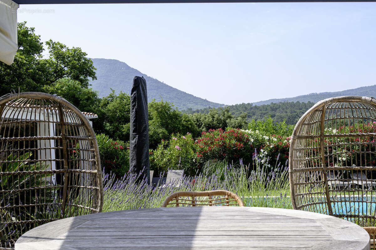 Maison à PLAN-DE-LA-TOUR