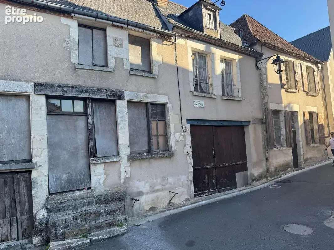 SANCERRE CENTRE-VILLAGE — Maison de caractère à rénover entièrement avec jardinet et garage - photo 2