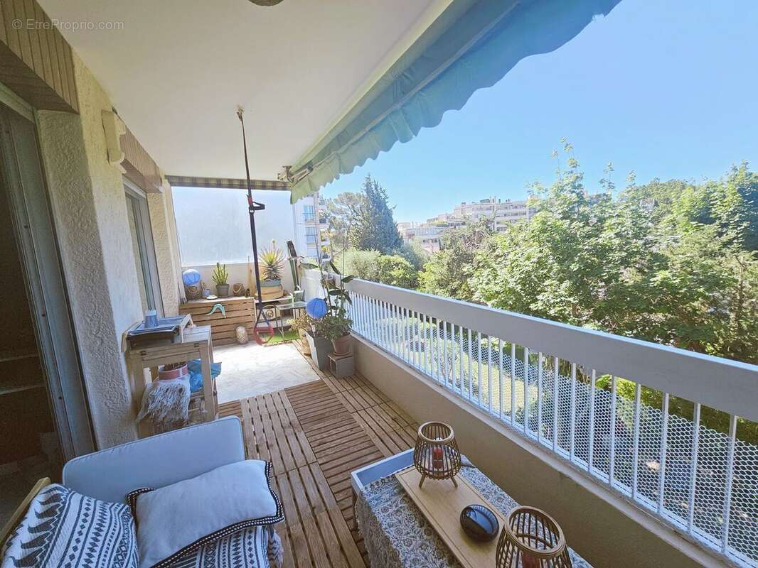Appartement à LE CANNET