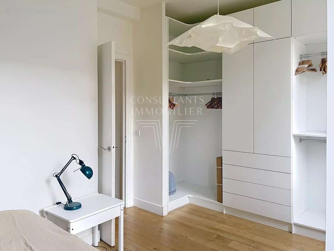 Appartement à NEUILLY-SUR-SEINE