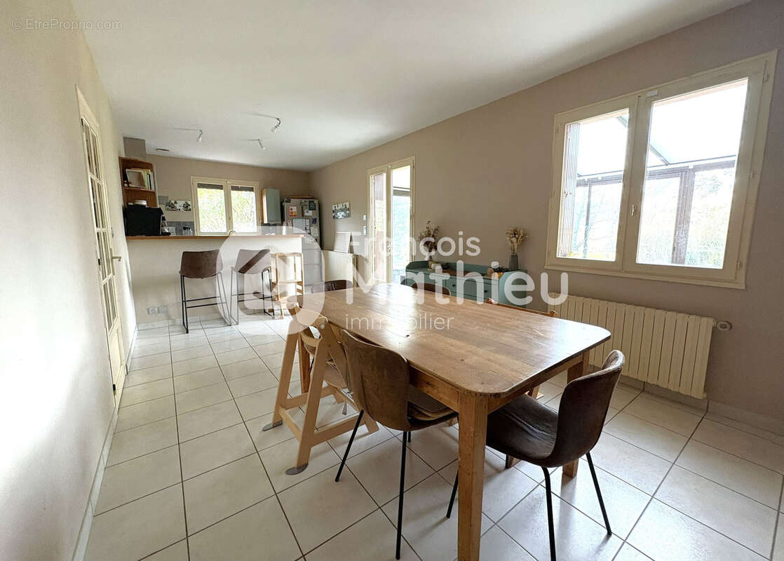 Maison à AMBERIEU-EN-BUGEY