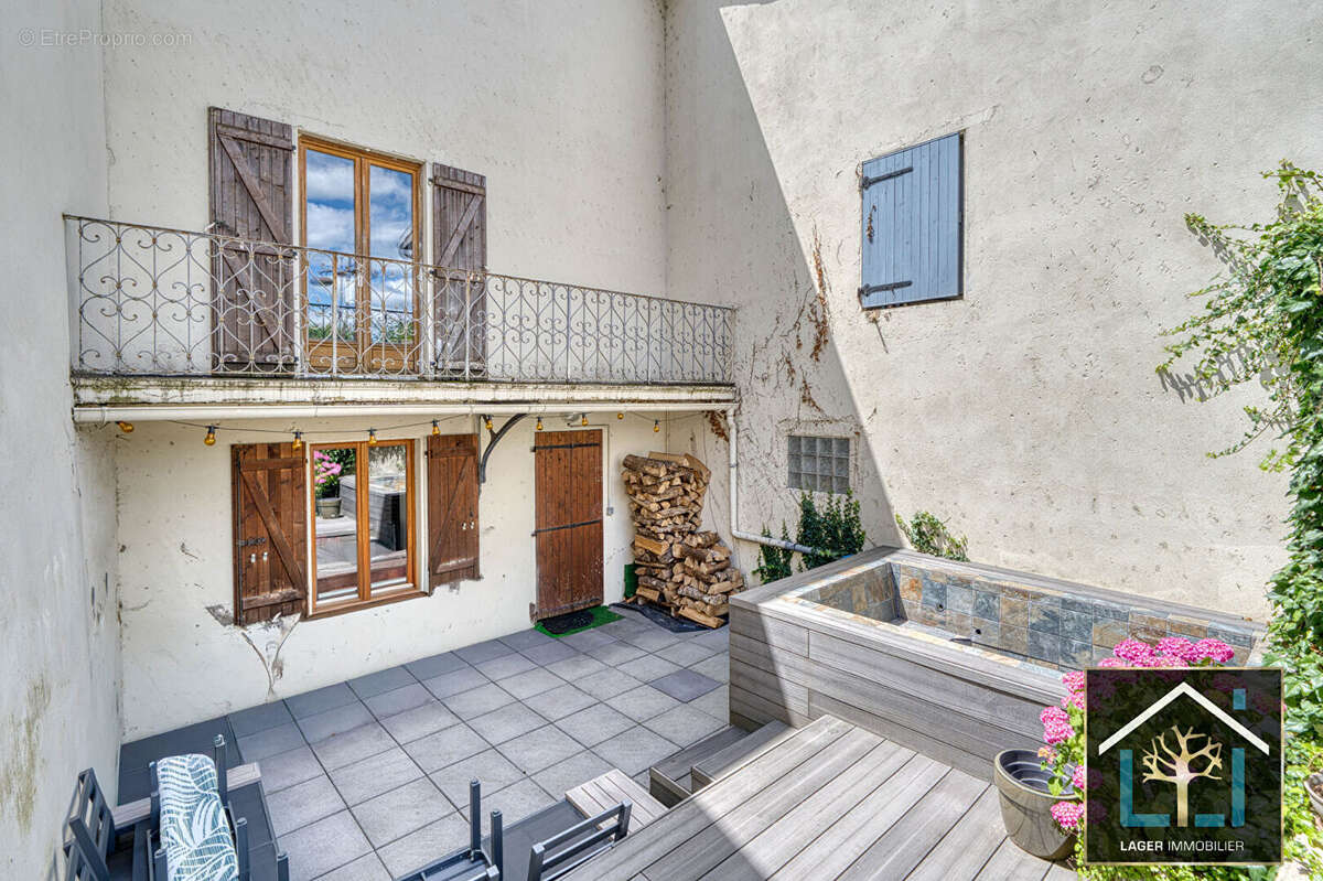 Maison à DAGNEUX